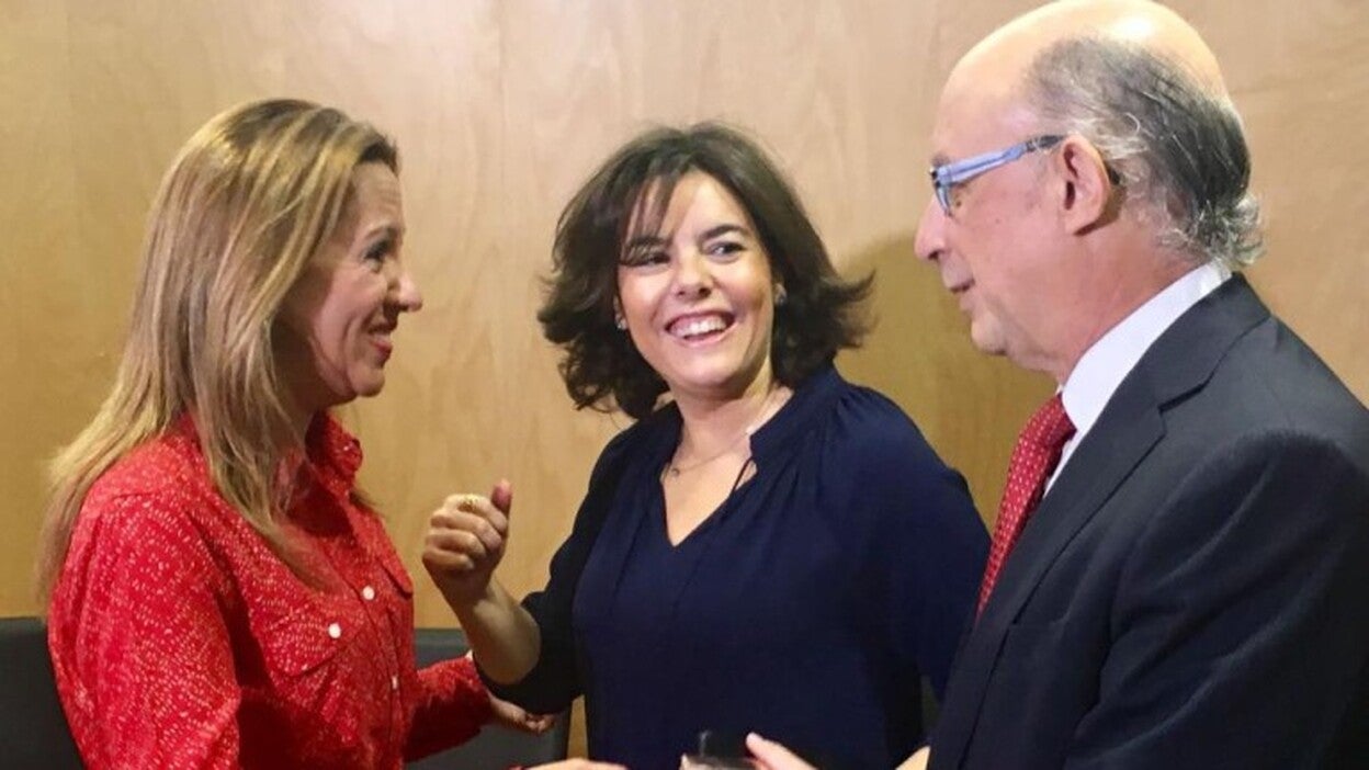 Rosa Dávila presume de una comunidad «punta de lanza»