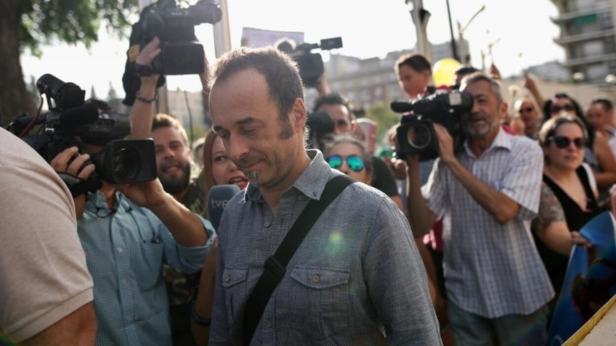 Ordenan detener a Juana Rivas