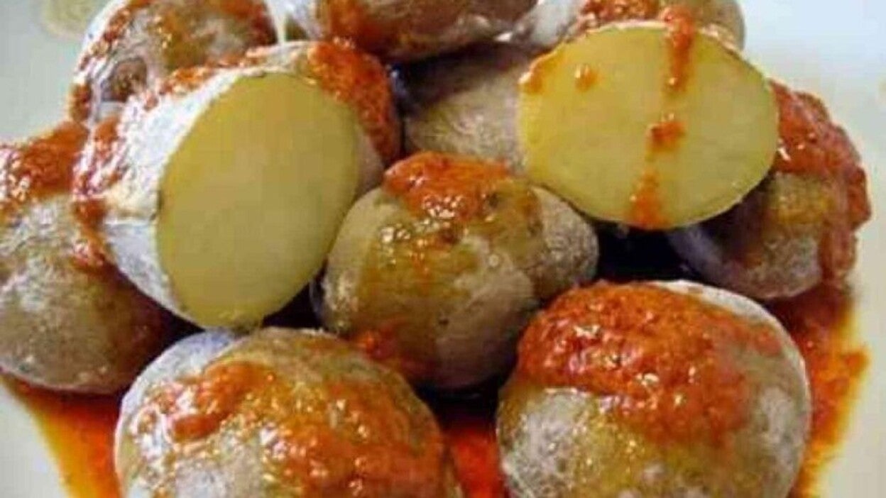 El verano sabe a papas arrugás y cerveza