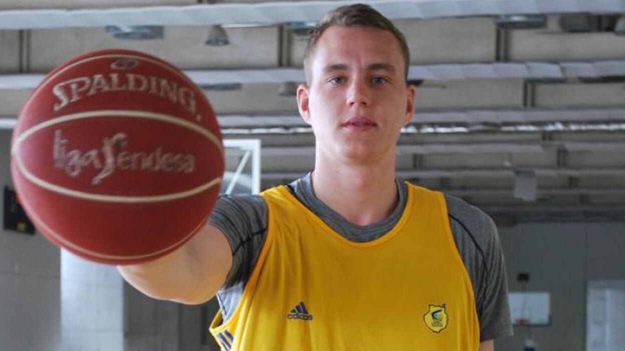 Pasecniks: «Quiero dar el salto a la NBA cuando esté 100 % seguro»