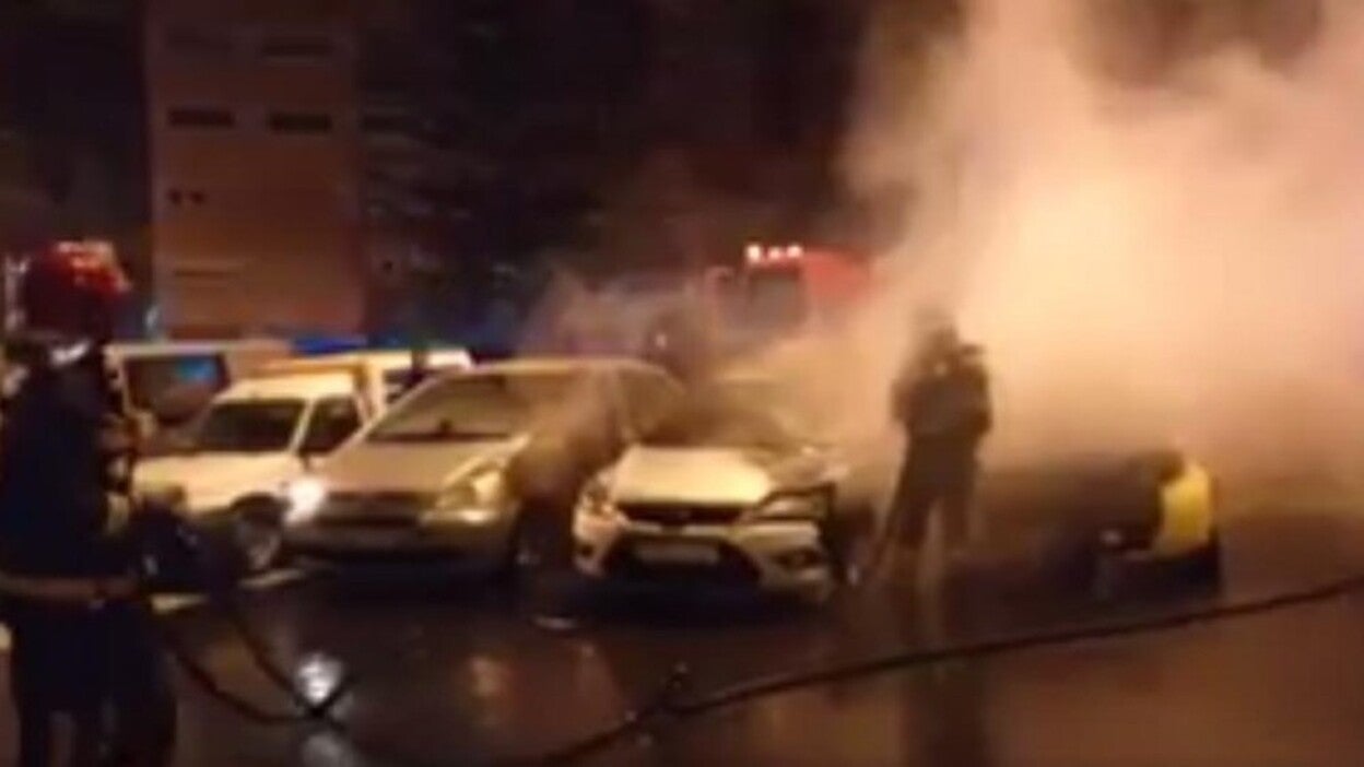 Arden seis coches en dos noches en Gran Canaria