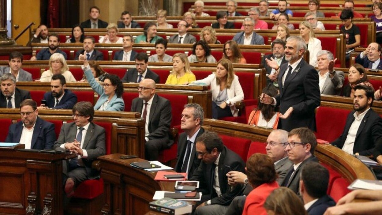 Fiscalía se querellará contra los que aprobaron la ley