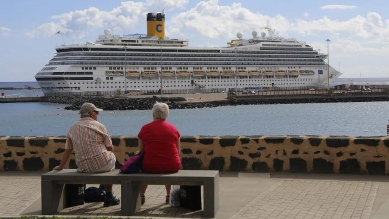 15.000 cruceristas pasarán por aguas arrecifeñas esta semana