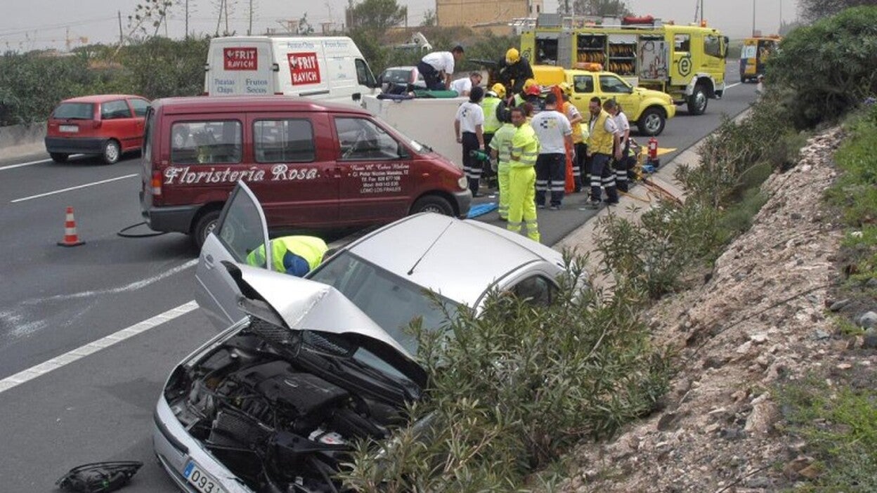Los conductores jóvenes lideran la rebaja de accidentes al volante