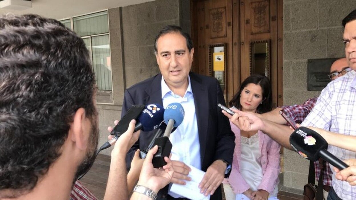 El PP tacha de «escándalo» que Morales subvencione a Brito