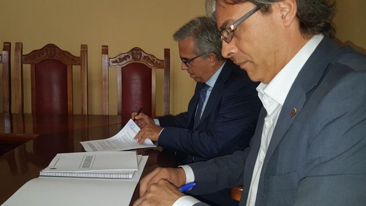 Agaete firma el convenio de recogida de residuos