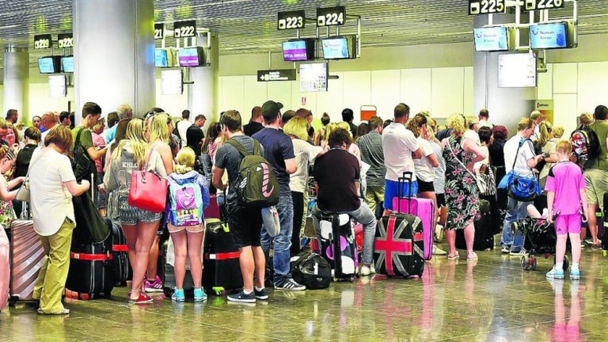 Canarias rompe la barrera del millón de turistas en septiembre