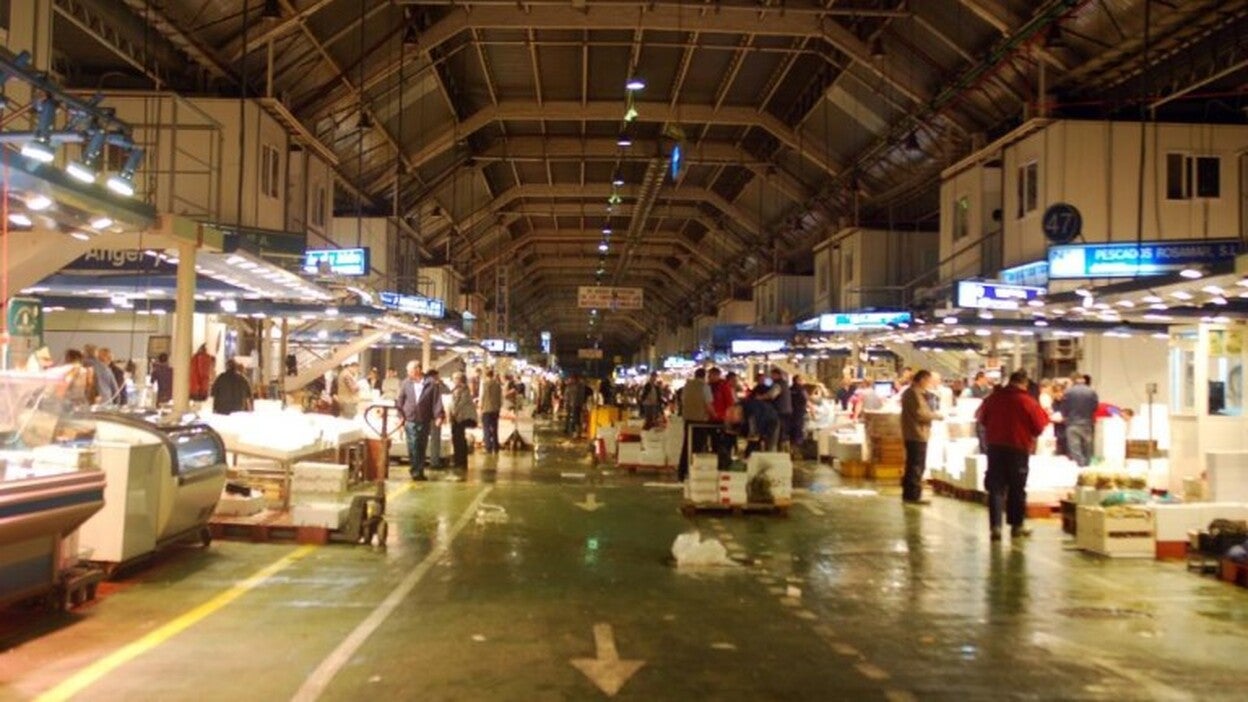 Muere atrapado por el elevador de un camión en Mercamadrid