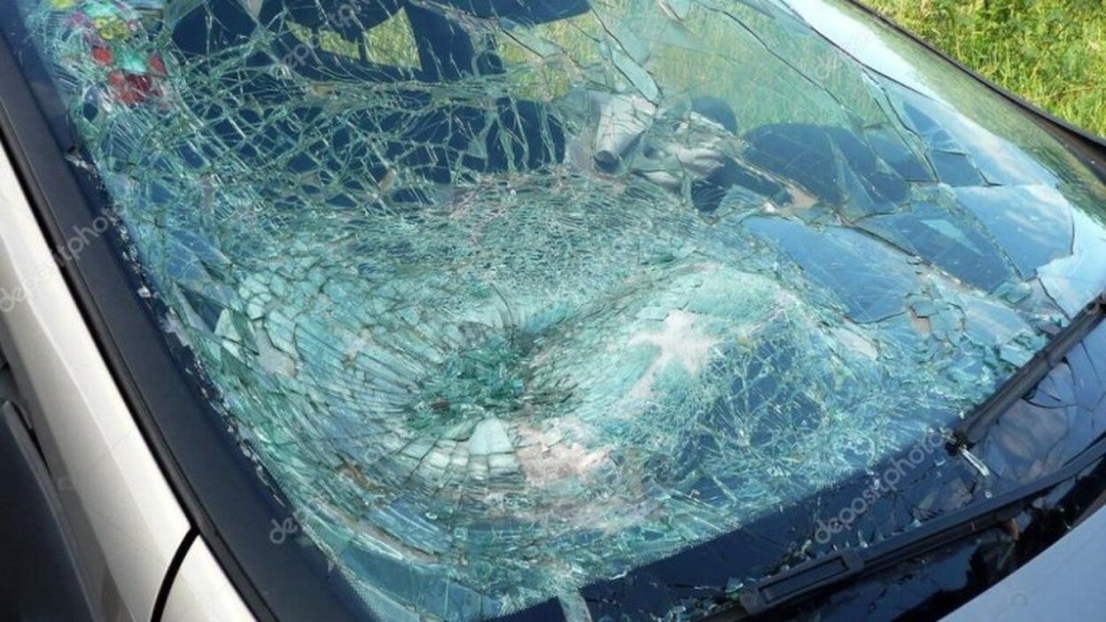 Estrella su coche para matar a su ex