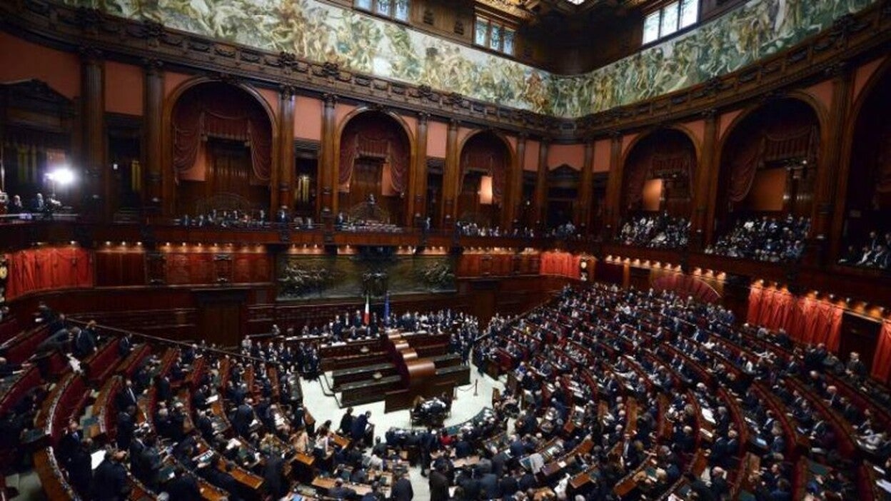 Italia aprueba una ley electoral que obliga a las amplias coaliciones