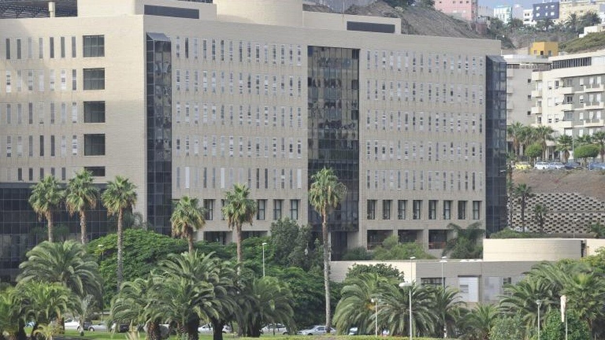 El Negrín pone en marcha el sistema Cyberknife