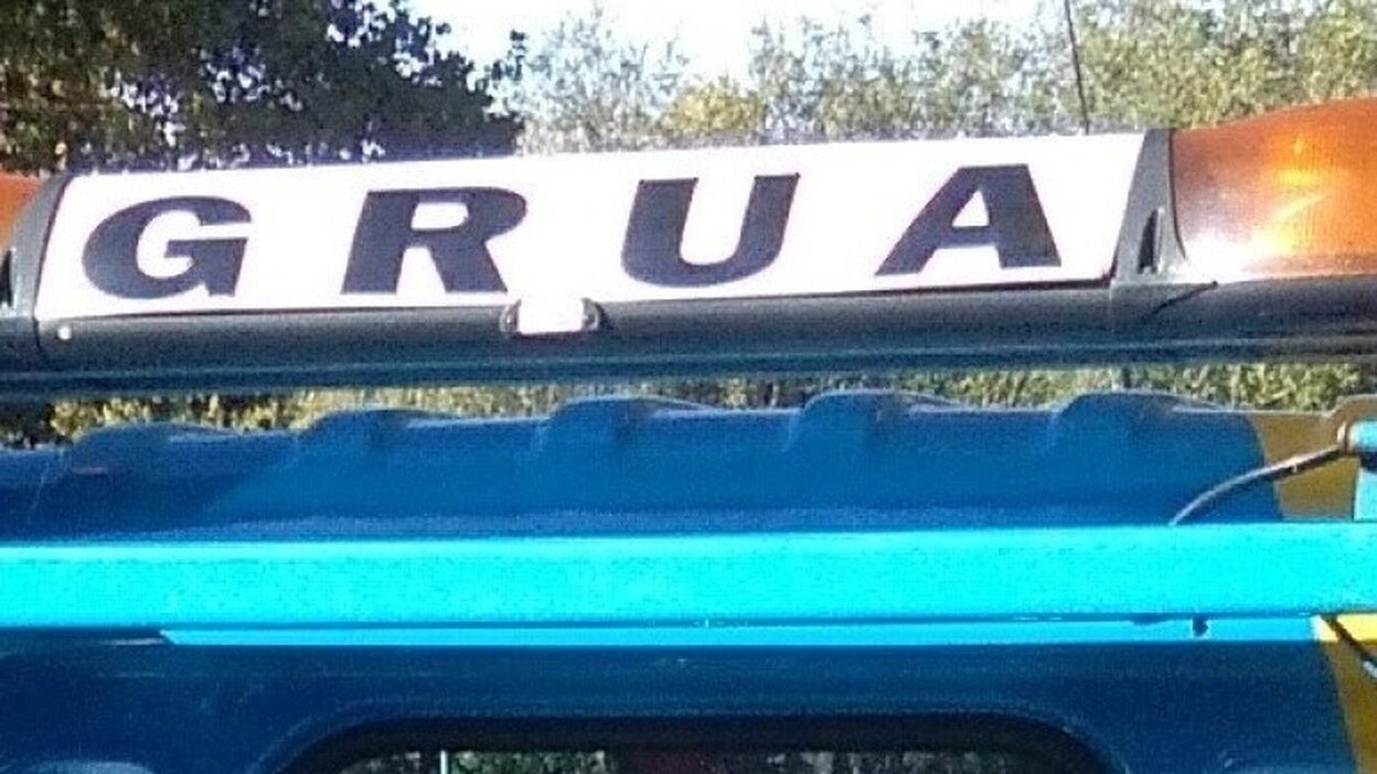 El precio de la grúa municipal puede variar más del 300%