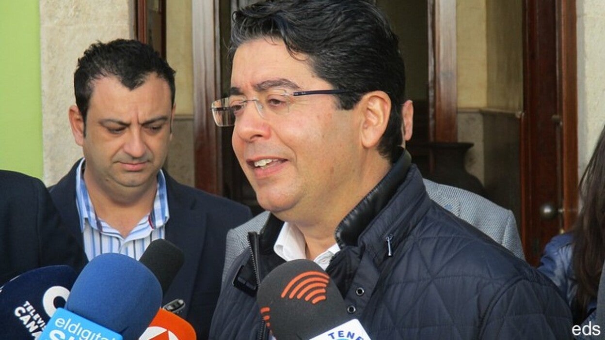 Varapalo del PSOE de Tenerife a Torres