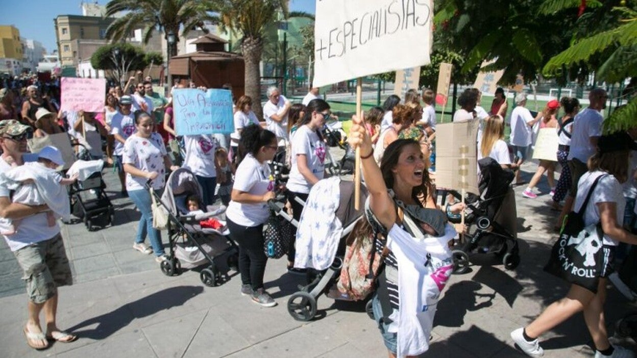 El servicio de pediatría está bajo mínimos de nuevo en Corralejo