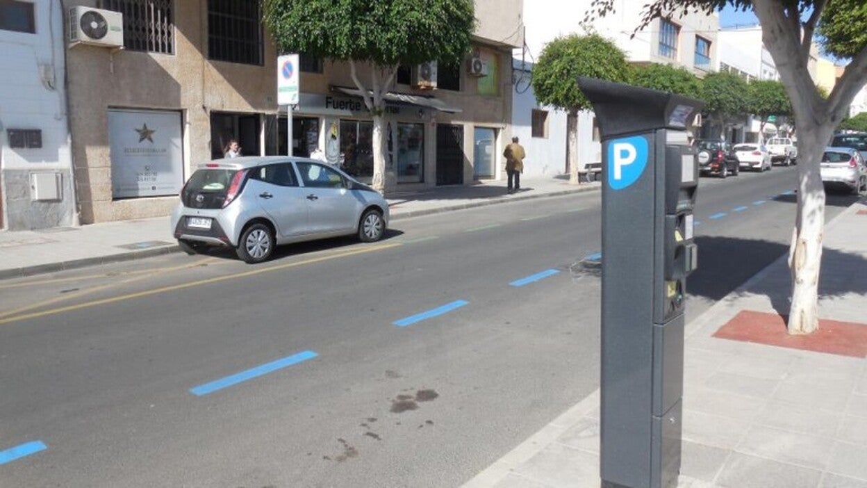 La capital renegocia la zona azul para no pagar por la tarde