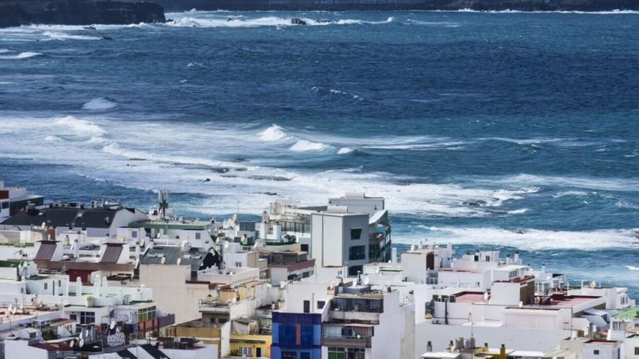 Tres horas de lluvia, viento y derrumbes