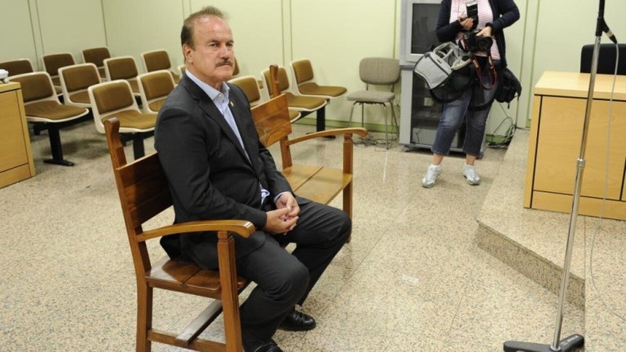 El tribunal del examen lleva a Báez a la Fiscalía