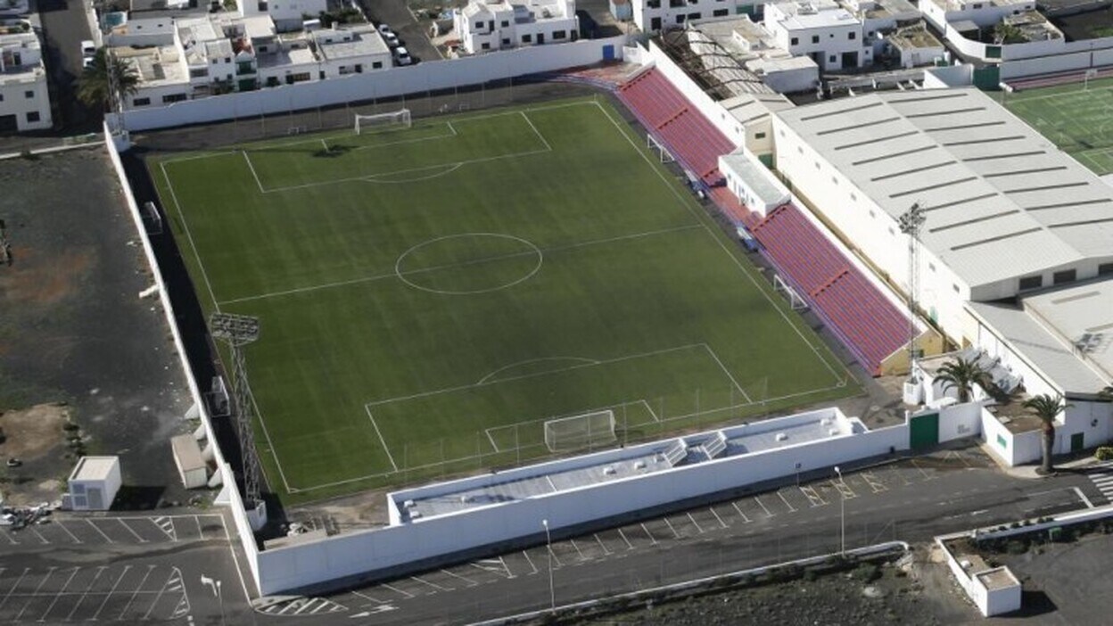 San Bartolomé prevé un vallado mejorado en el campo de fútbol