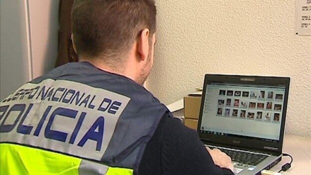 Detenidos por compartir pornografía infantil en un vídeo chat