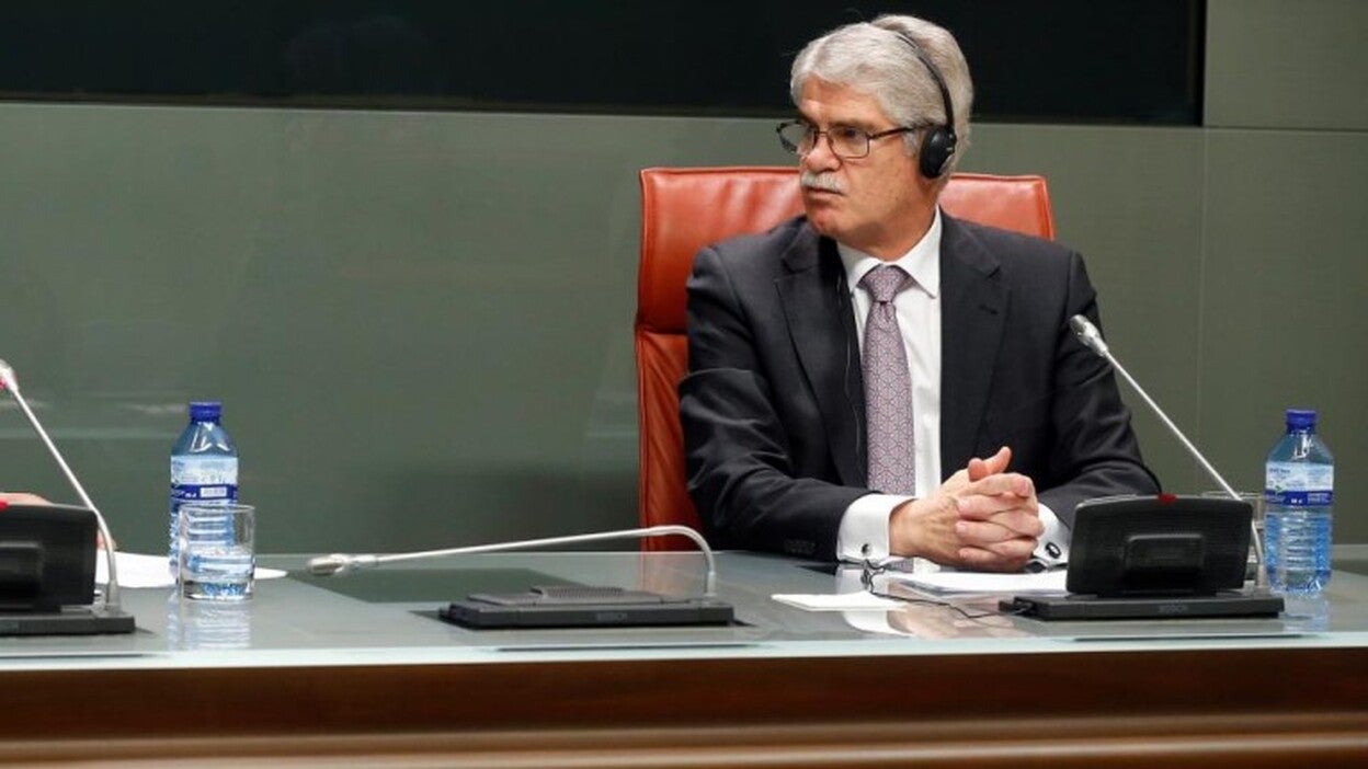 Dastis: «Las prospecciones petrolíferas de Marruecos serán en sus aguas»