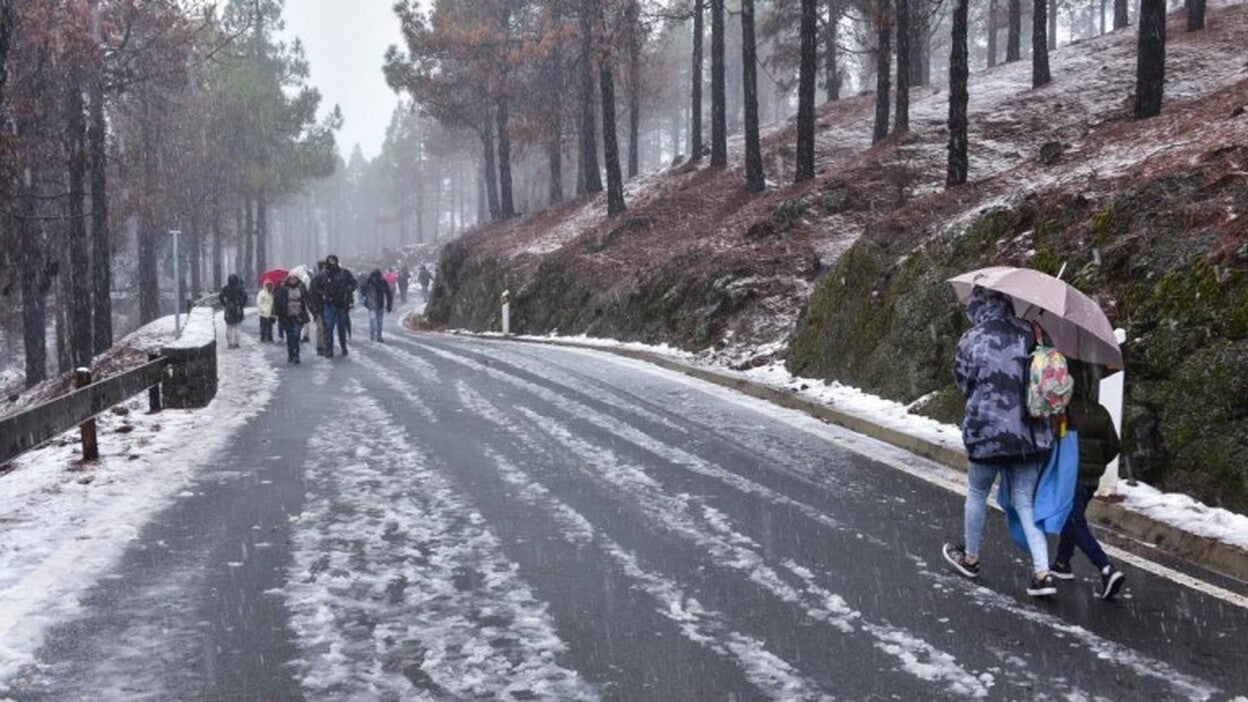 Evacuadas embarazadas y niños de la cumbre