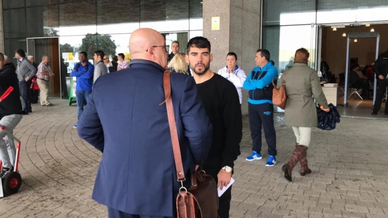 Un año sin conducir para Tana