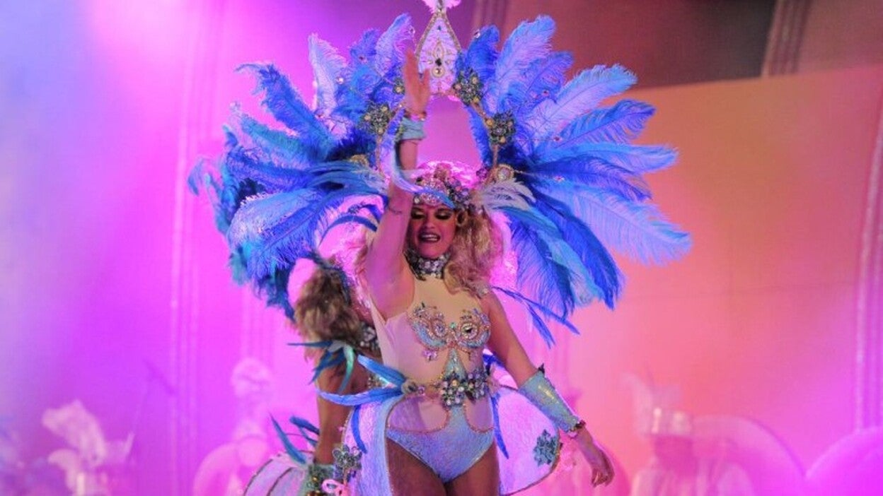 El carnaval mira al cielo