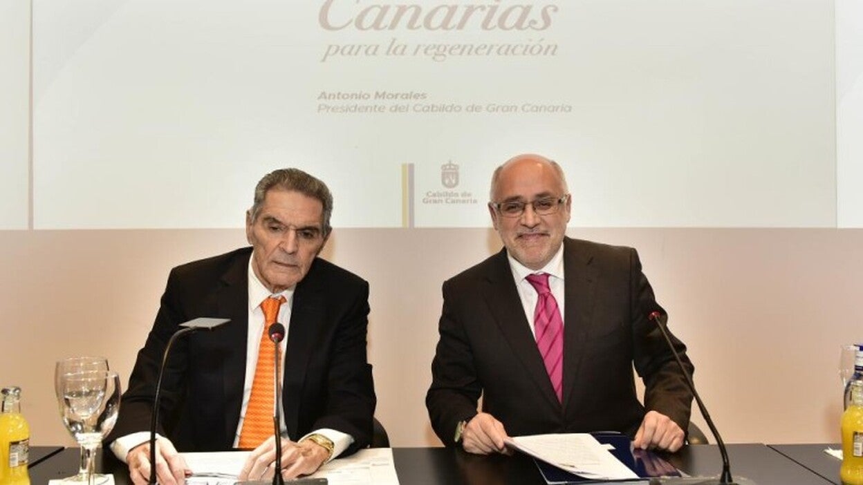 Charla-coloquio de Antonio Morales en Canarias7