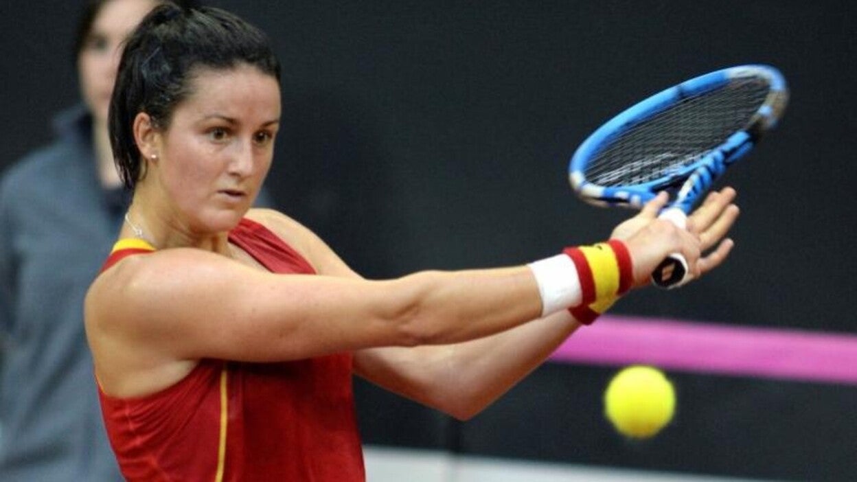 Errani vence a Arruabarrena e iguala la serie