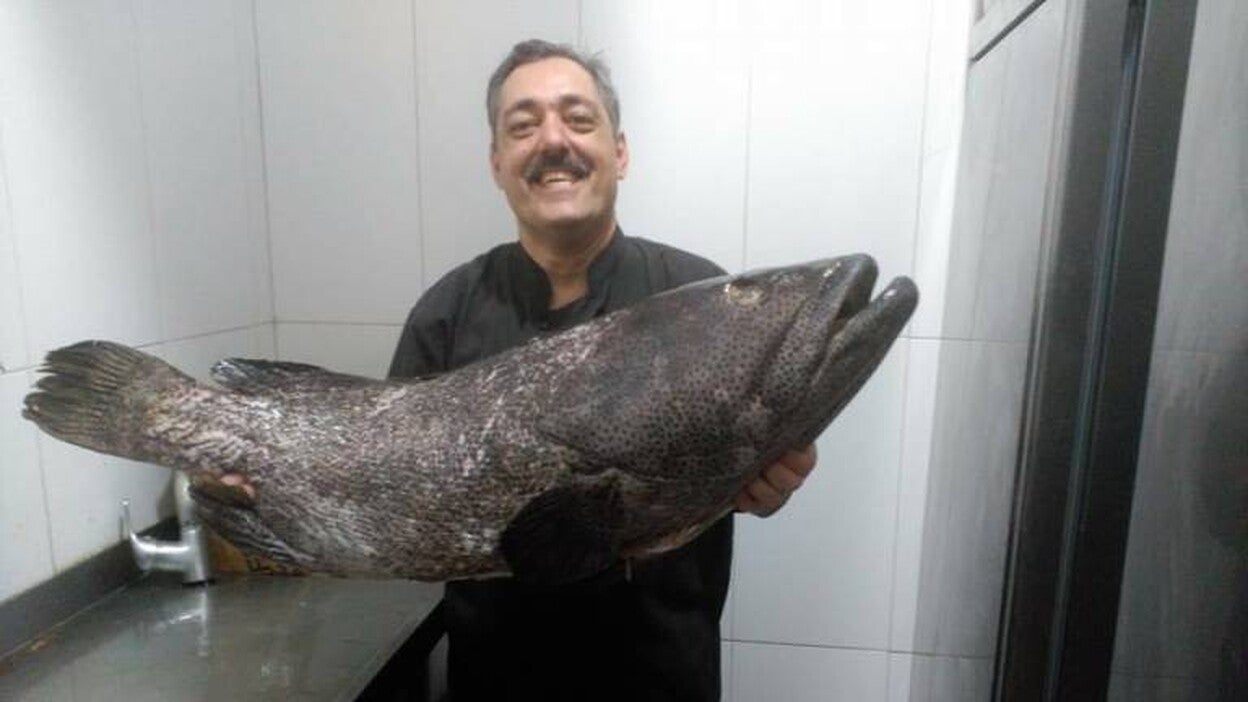 Piden prueba caligráfica de Miguel Ramos