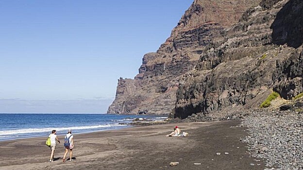 Los terrenos situados en la Reserva Especial de Güi-Güi se encuentran a la venta por un total de 6 millones de euros. / Borja Suárez.