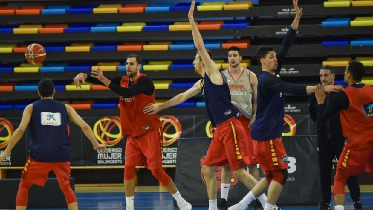 Aguilar resalta el buen trabajo de la selección