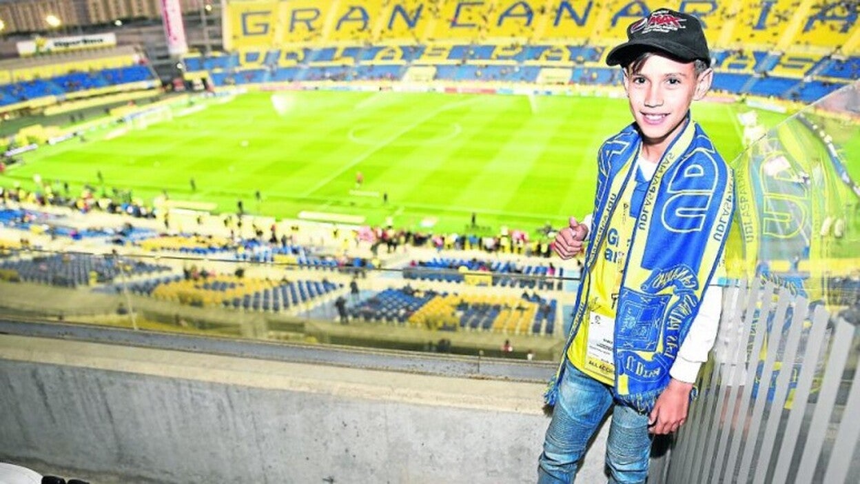 Nico hace su sueño realidad  con Ahembo