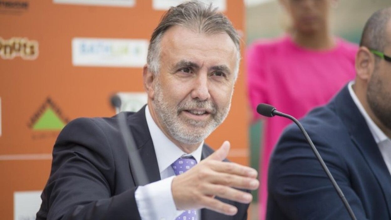 El PSOE rompe los acuerdos sobre los órganos del Parlamento si quitan a Ibarra