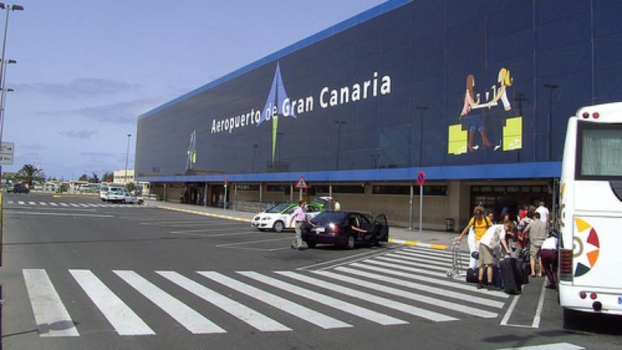 Otros 1.536 canarios se van al extranjero en el último año