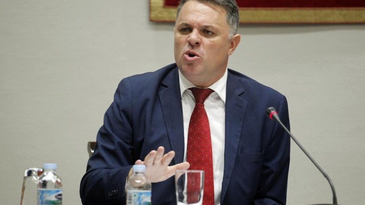 Muchas prisas para adjudicar a dedo