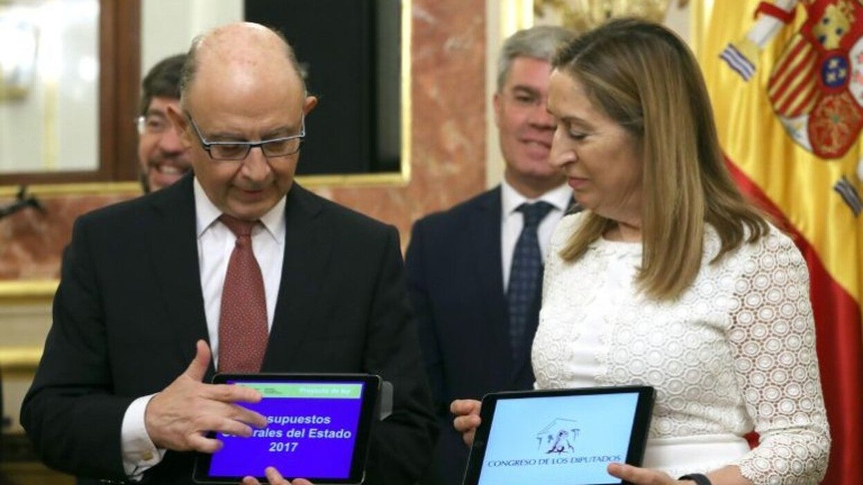 Un 20% de la ficha financiera de las islas