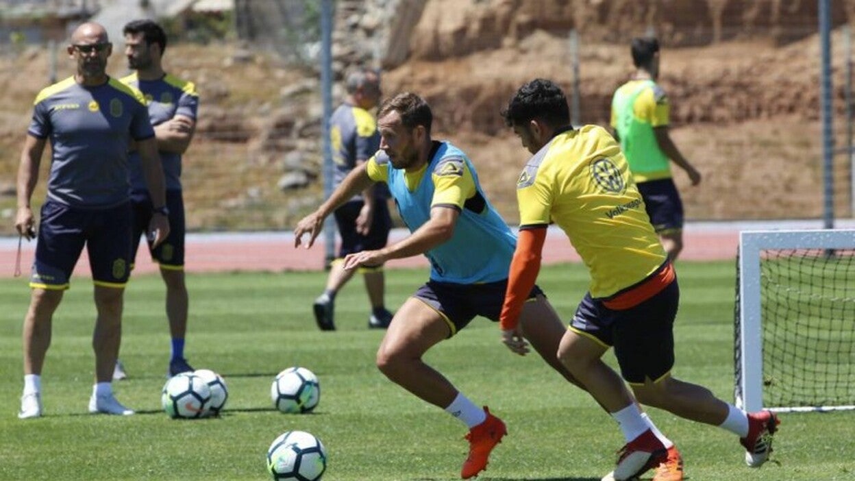El Levante- Las Palmas, una final anticipada por la permanencia en Primera