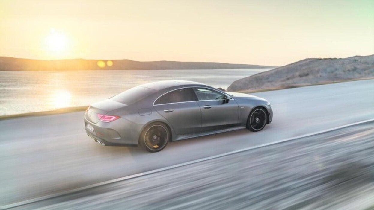 Mercedes-Benz reinventa el icónico CLS