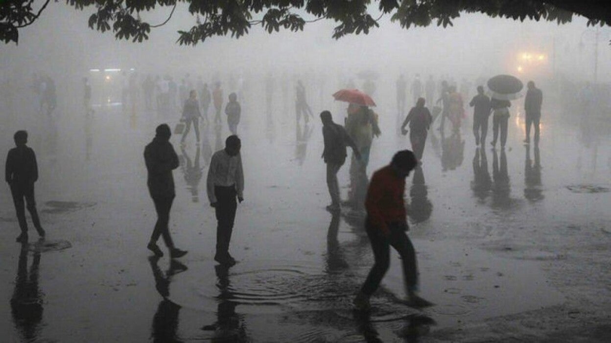 Al menos 73 muertos por tormentas en la India