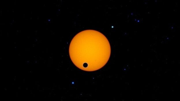Hallado un planeta fuera del Sistema Solar que no tiene nubes