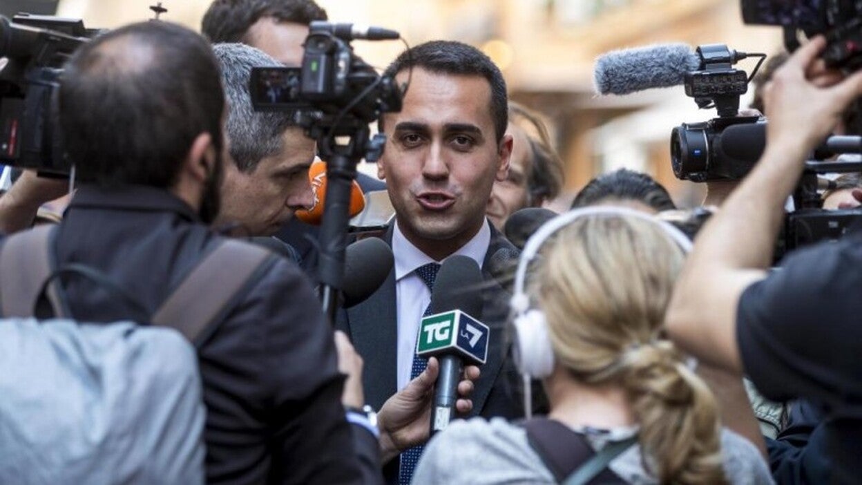 El freno a la inmigración, base del pacto entre M5S y la Liga en Italia