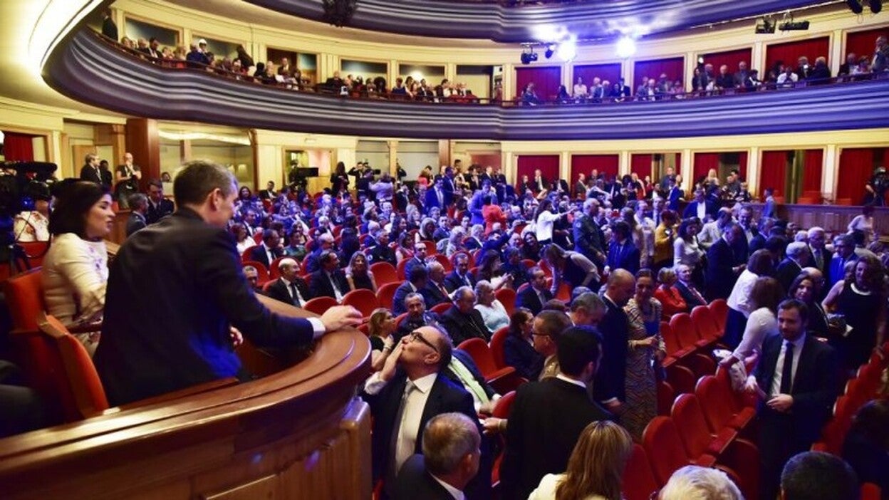 La Canarias analfabeta de Clavijo