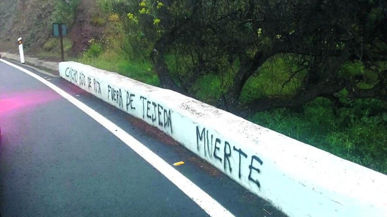 La protesta en Tejeda entra en insultos