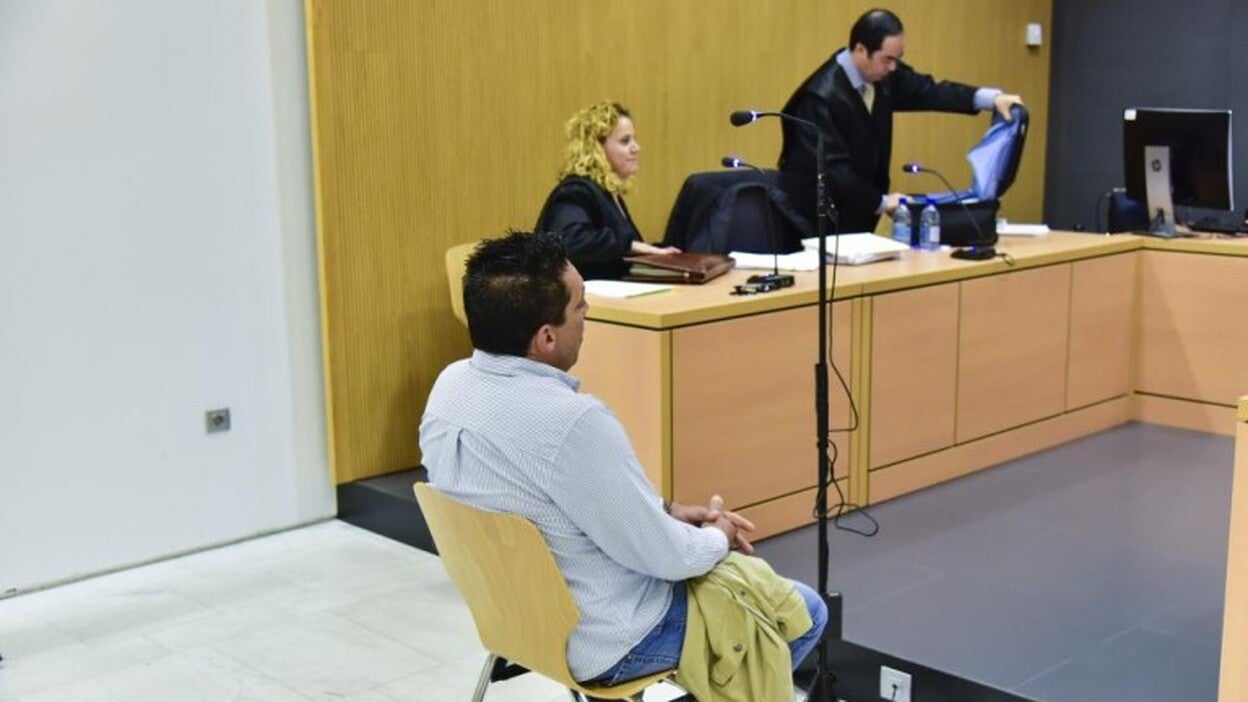 Aplazado el juicio contra el flotero al que se le piden 1,5 millones