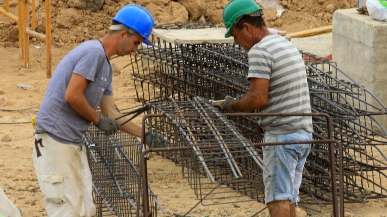 Arrecife acentúa el liderazgo en la firma de contratos de trabajo en 2018