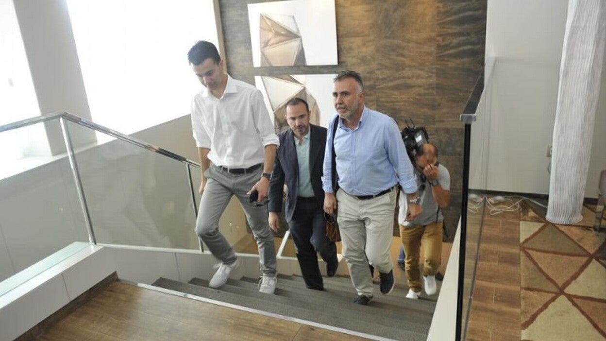 Turismo y acción exterior, áreas a las que aspira el PSOE canario