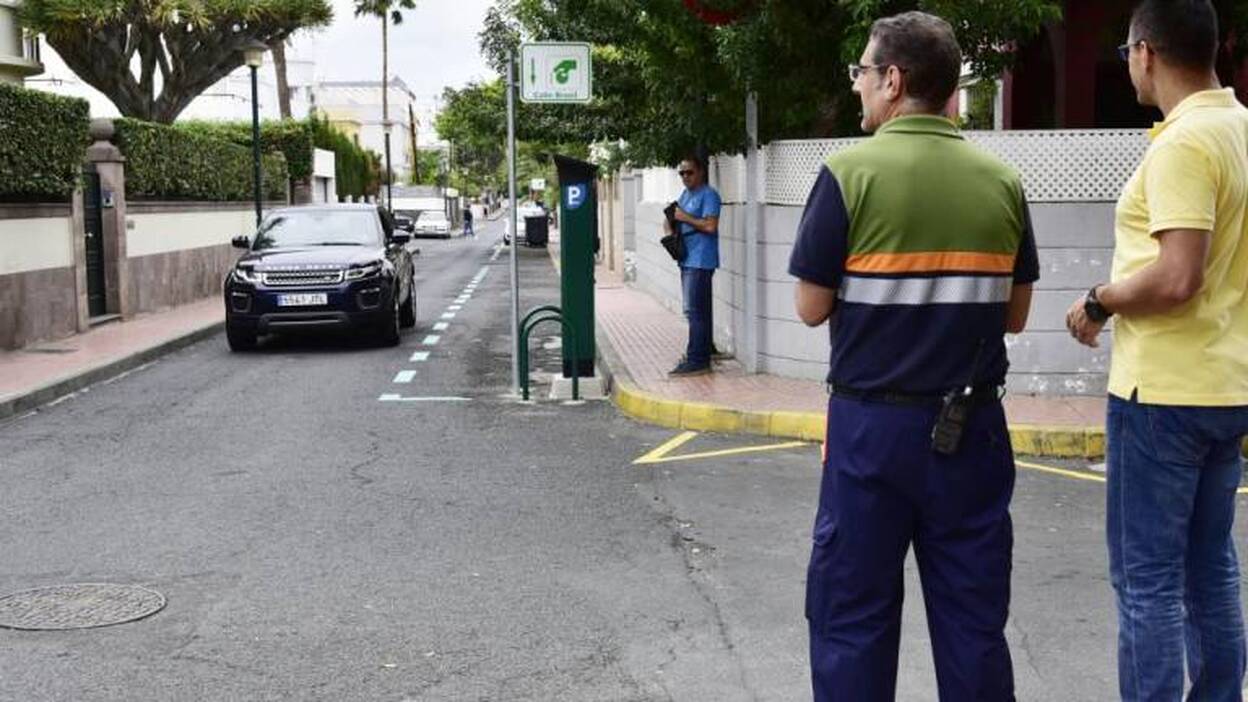 El pago de la zona azul de Ciudad Jardín se adelanta por un error