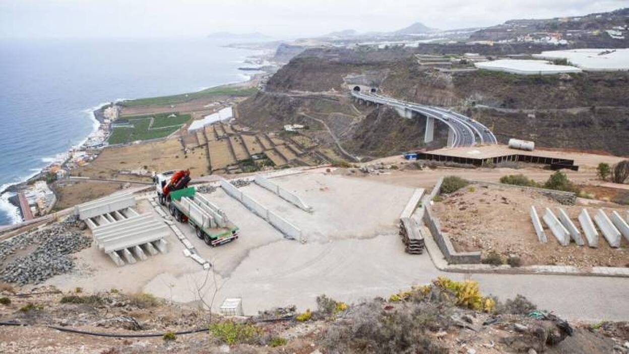 Las ruinas del mirador del Cenobio
