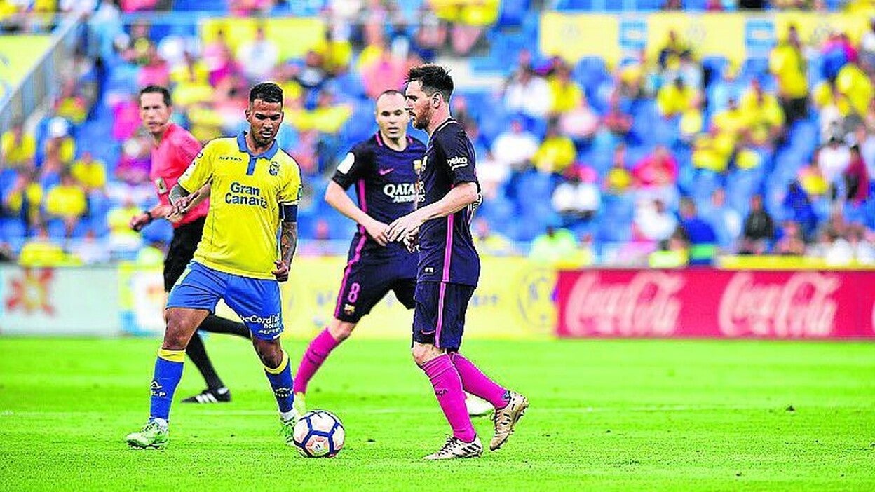 Una trilogía literaria se acerca al universo futbolero